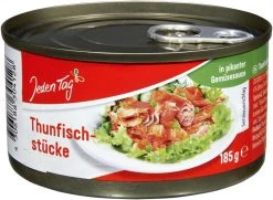 Jeden Tag Thunfisch-Stücke In Pikanter Gemüsesauce